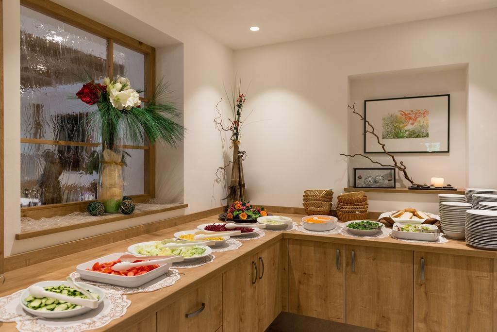 קולה איזארקו Alpin Hotel Gudrun מראה חיצוני תמונה